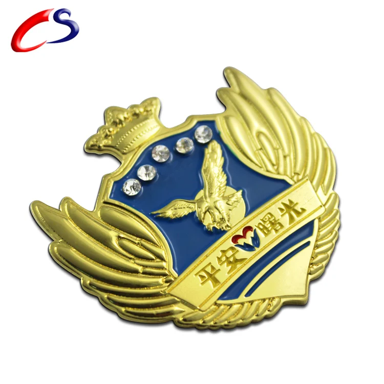 2018 custom logo metal pin badges customized cheap soft enamel lapel pin