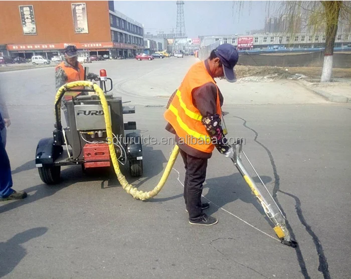 Машина для ремонта асфальта