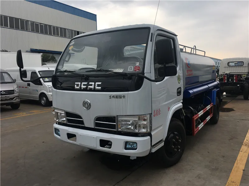 3.88 - 5.8 cubic meters water sprinkler truck 6 wheeler water tanker vehicles