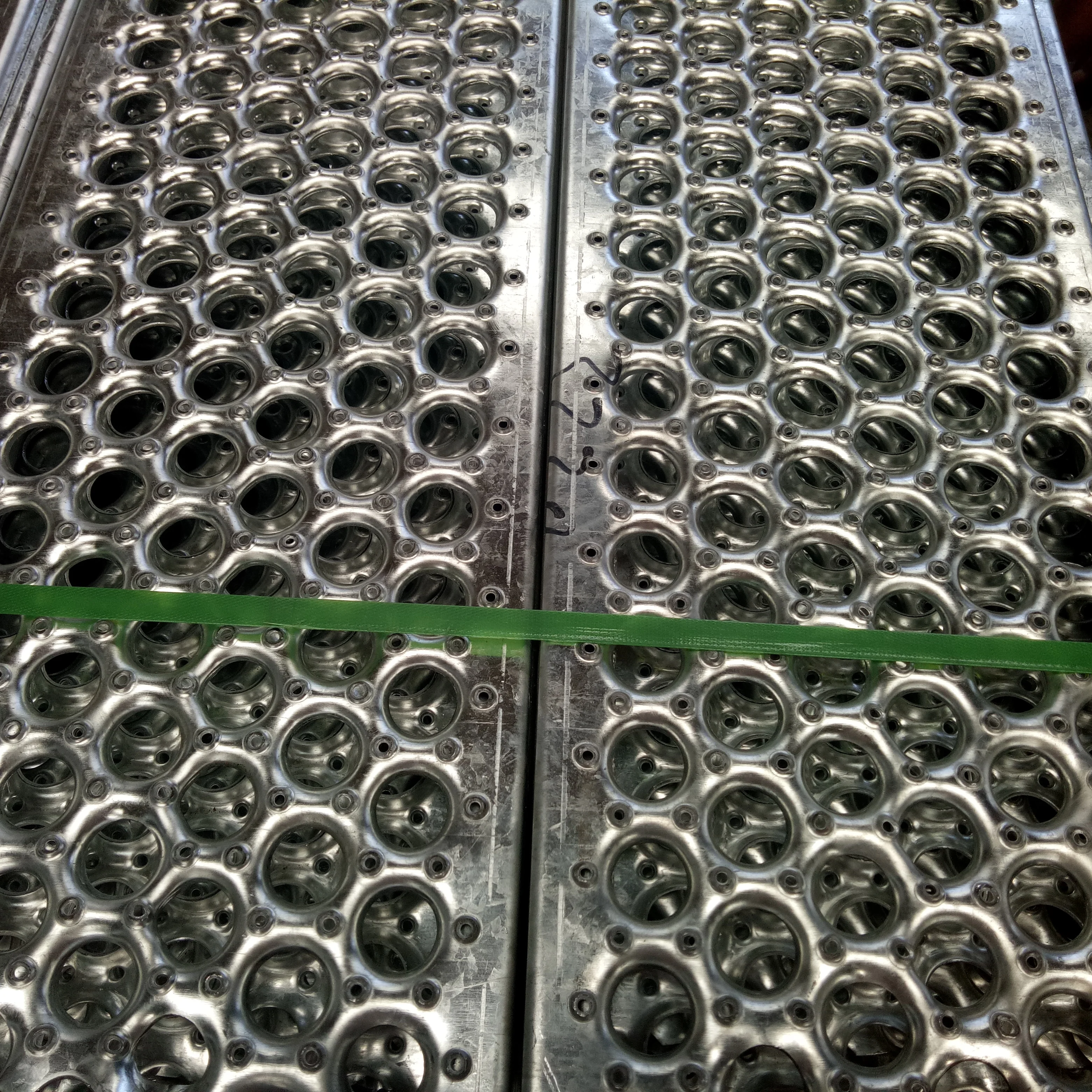 embossed round hole perforated metal  walkway panels