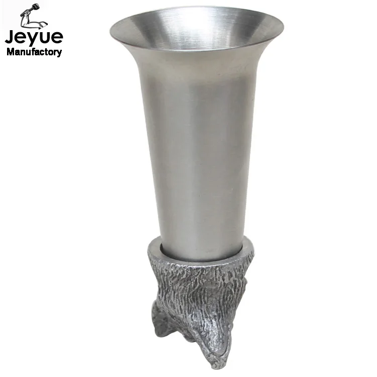 Factory provide zinc alloy fox shaped wine cup shot glass stainless steel glass shot