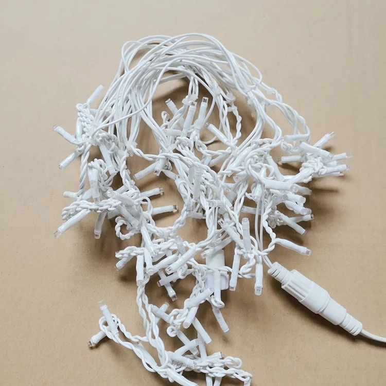 
Blue icicle christmas lights for landscape lighting 