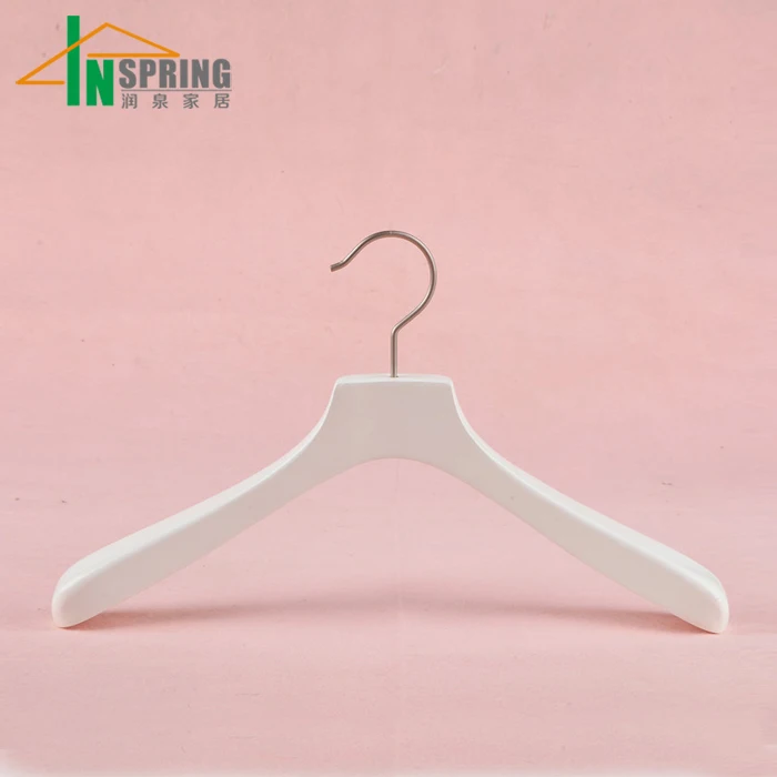 Inspring factory price durable custom white heavy duty coat wooden clothes hangers luxury wood hanger for cloths