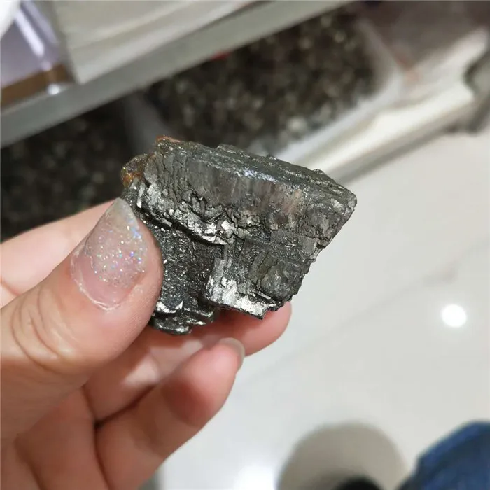 Natural grey iron ore stone