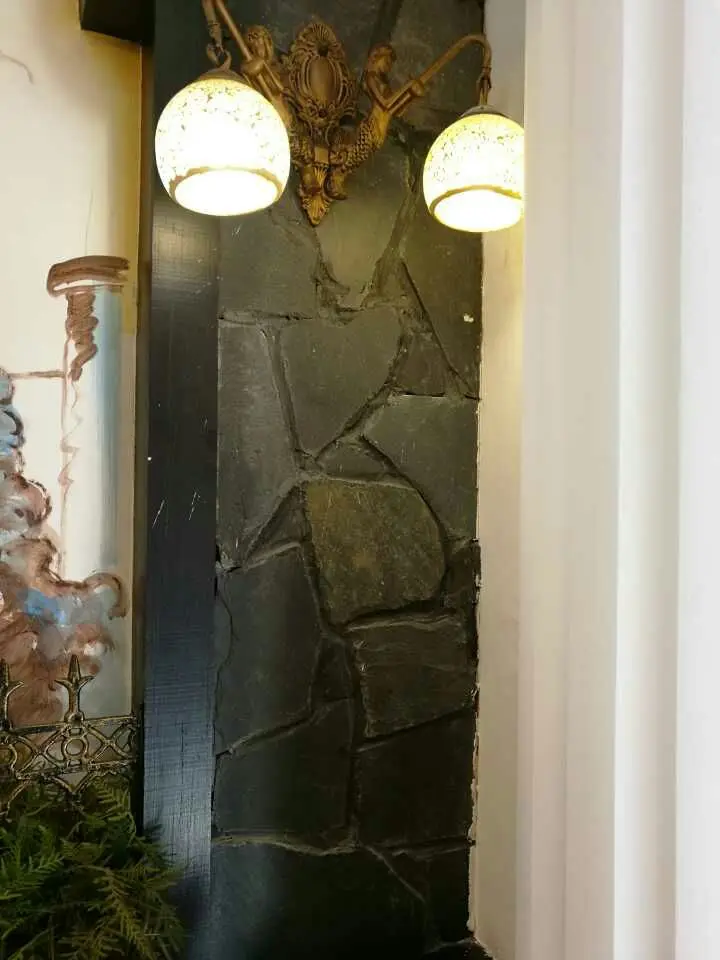 Factory Direct Sales Cheap Thick Natural Surface Outdoor Uncut Irregular Garden Slate Paving Stone