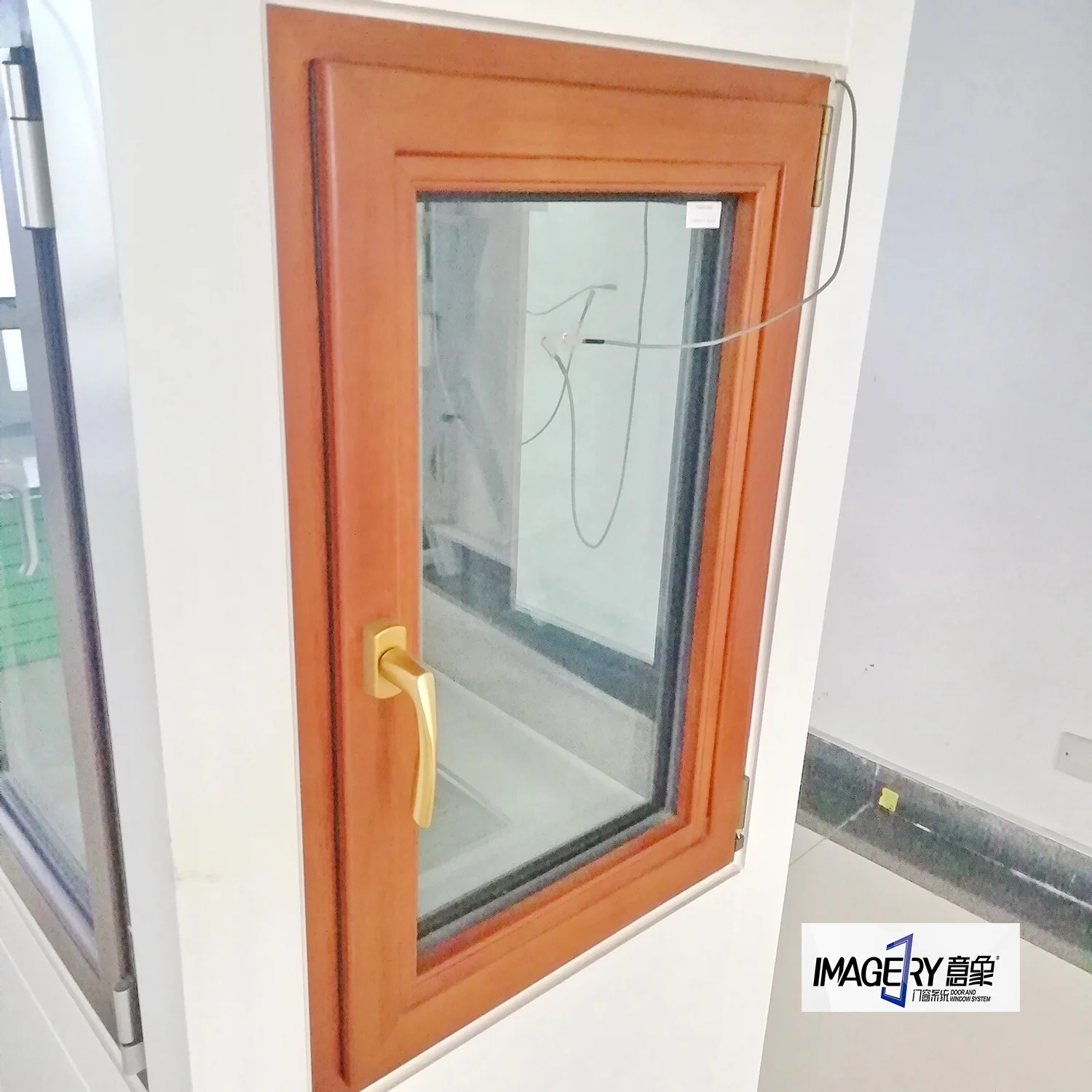 High-quality Aluminum Wood Al-wood Composite Window Aluminum Alloy+wood+glass+accessories,aluminum IMAGERY Windows Horizontal