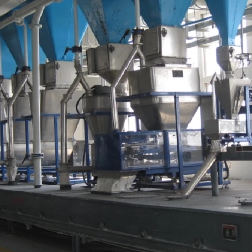 Spray dring tower detergent powder making machine , Automatic washing powder production plant