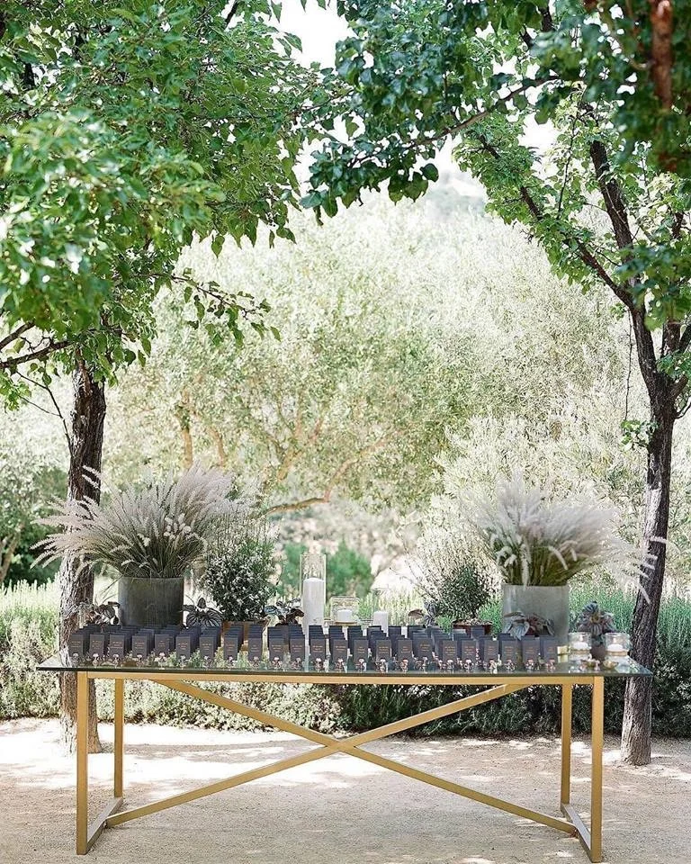 MRS WOODS Modern Style 4 Seater Gold Stainless Steel Frame Round Glass Wedding Dining Table