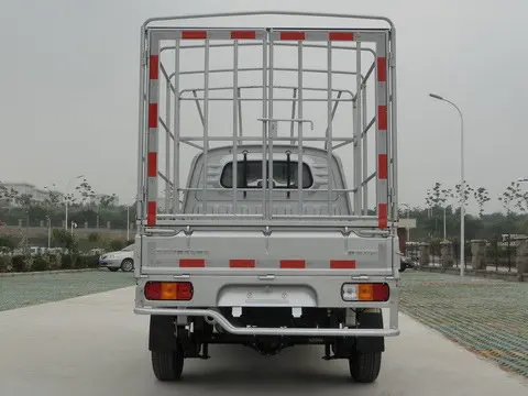 hot selling wide vision safety Single-cab van type box truck
