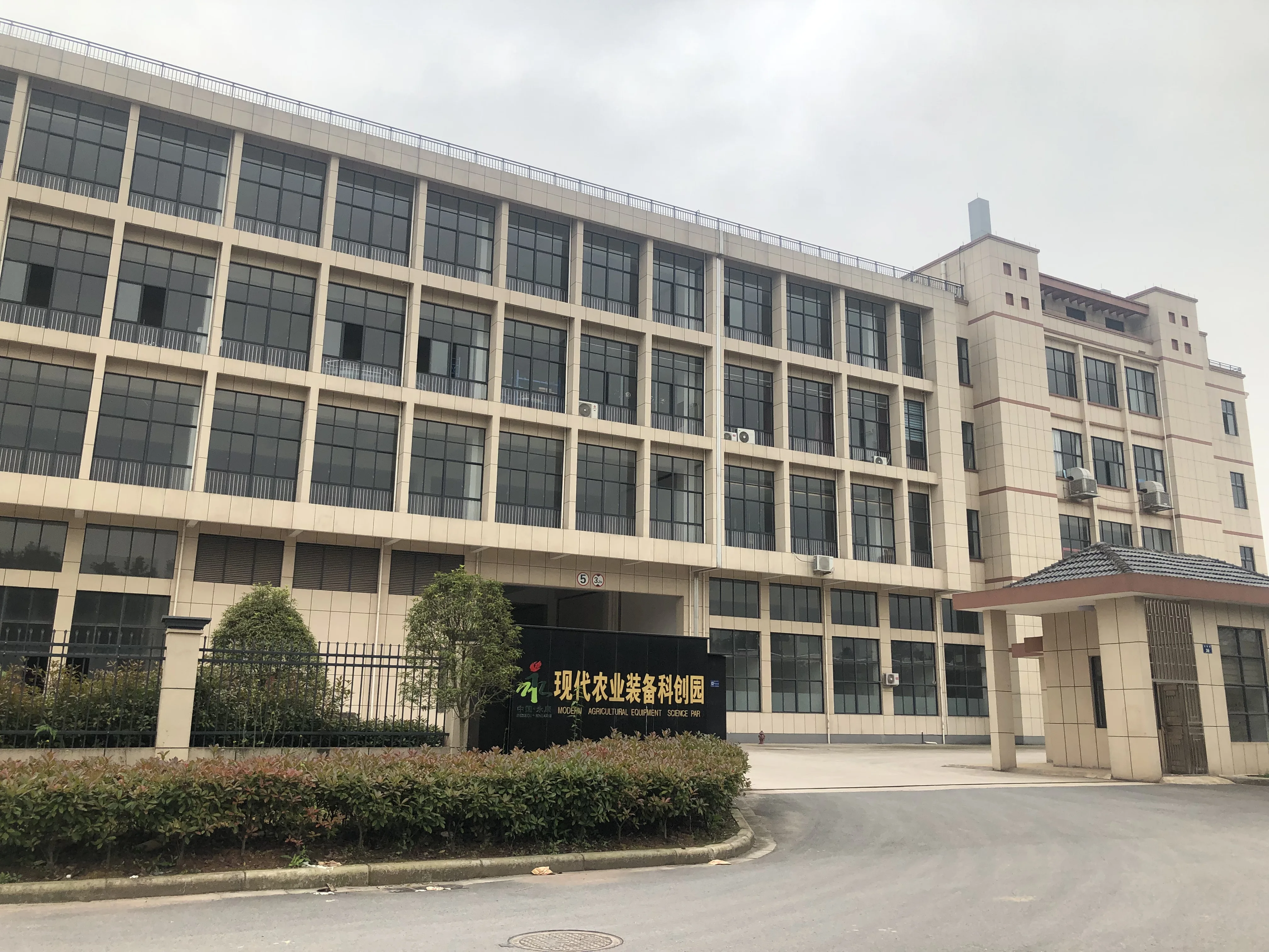 high quality  China Professional Power Tools Manufacture No-load Speed Multi-functional Electric Driver PGT-MC001 Marble Cutter