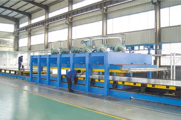 Экономичная линия по производству сэндвич-панелей из пенополиуретана