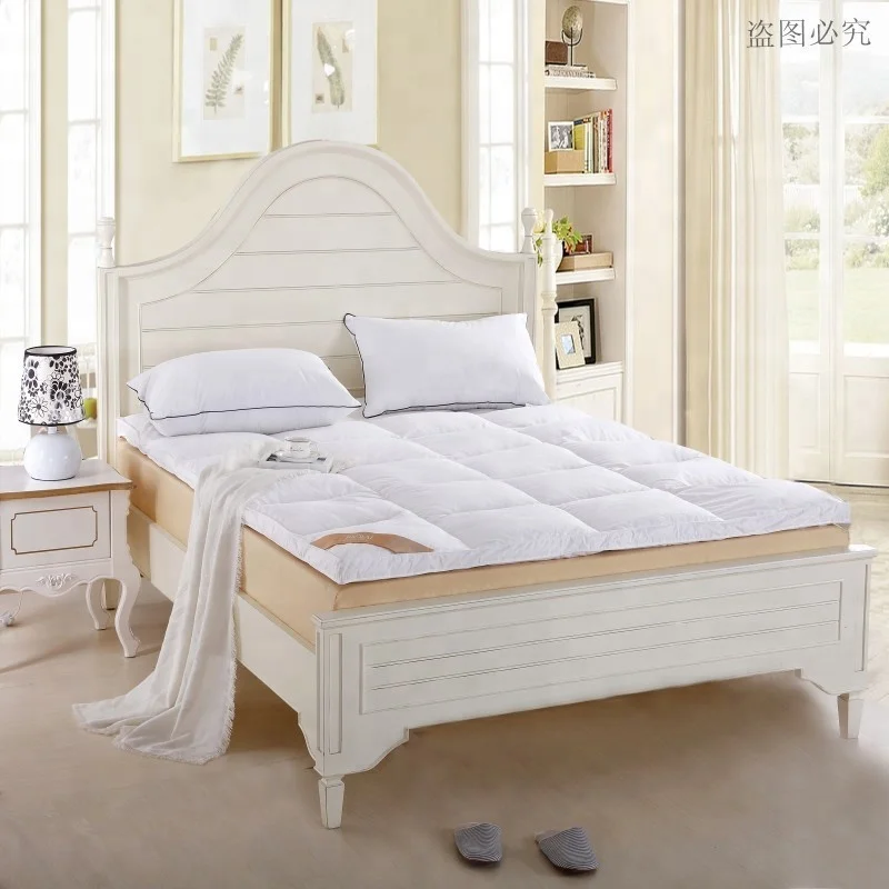 Oeko-tex Certified heat and warm soft hotel and home down and feather mattress Topper