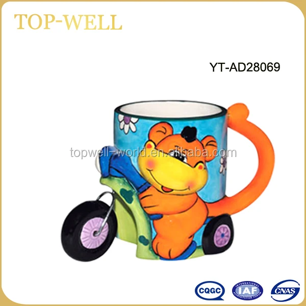 Bee shaped dolomite ceramic animal mug , artistic cup