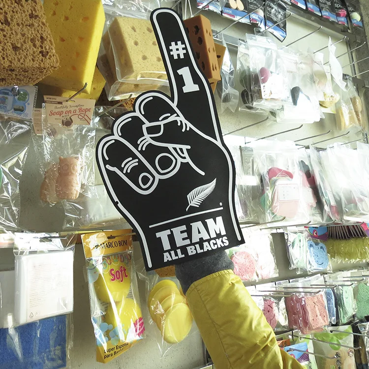 Hot Sale Black EVA Foam Hand For Cheering Wave Foam Hand Shape Sponge