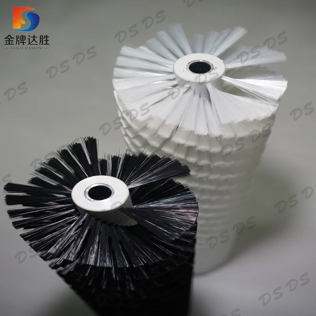 Фотогальваническая солнечная панель, очищающая спиральная роликовая щетка