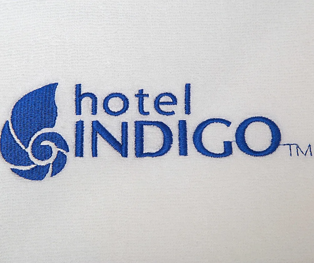 First Class Delicate Design 100% Cotton White towel Embroidery for Hotel