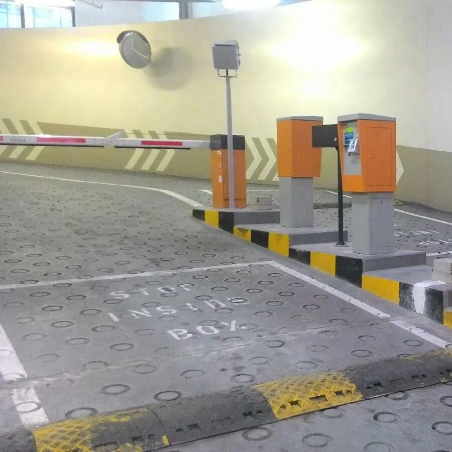 Smooth Running Rising Arm Boom Barrier with 5 Million MTBF