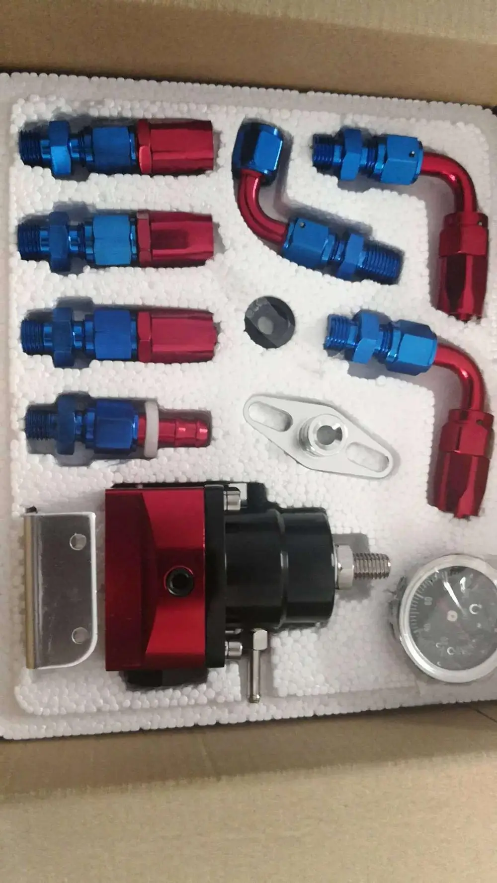 Universal Adjustable Fuel Pressure Regulator Oil 160psi Gauge AN 6 Fitting End without logo