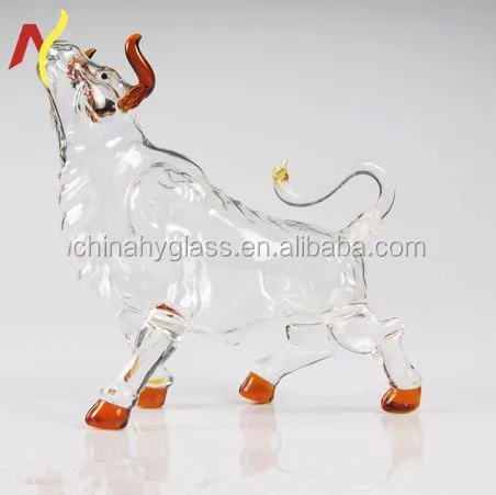 high clear bull shape animal shaped frosted glass beverage bottles / factory supply high quality dragon glass cork bottles 200ml