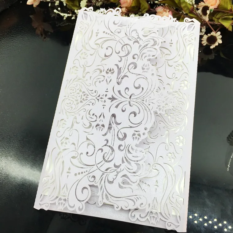 Luxury European Style Multi-colors Foldgate Wedding Invitations Paper Wedding Card Love Europe Laser Cut Artificial Engraving