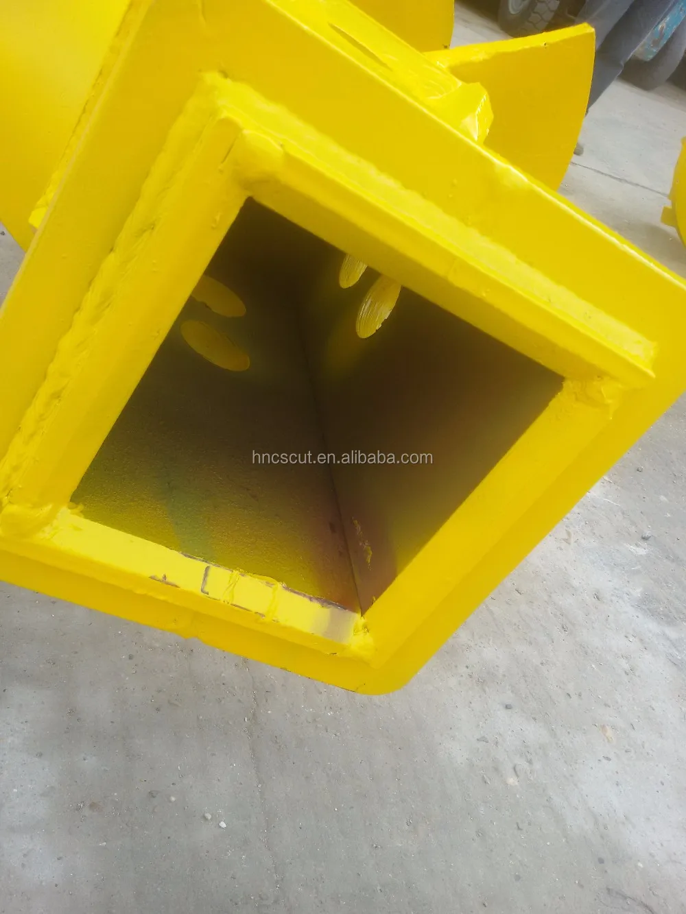 Буровой шнек и шнек для почвы