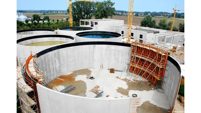 
Adjustable Curved Wall Formwork for Swimming Pool 