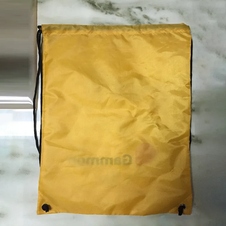 Многоразовый Прочный переработанный рекламный 210d полиэстер муслиновый водонепроницаемый упаковочный мешок на шнурке Подарочный мешок на шнурке с логотипом под заказ