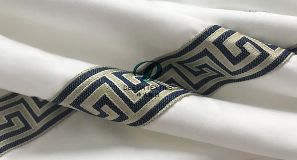 Deeda factory luxury Anti bacterial white ribbon 5 star hotel aldi bedding