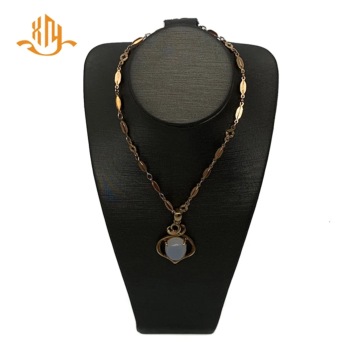 
XIANGYU Factory Wholesale Custom Black Leather Jewelry Bust Mannequins Necklace Display Stand 