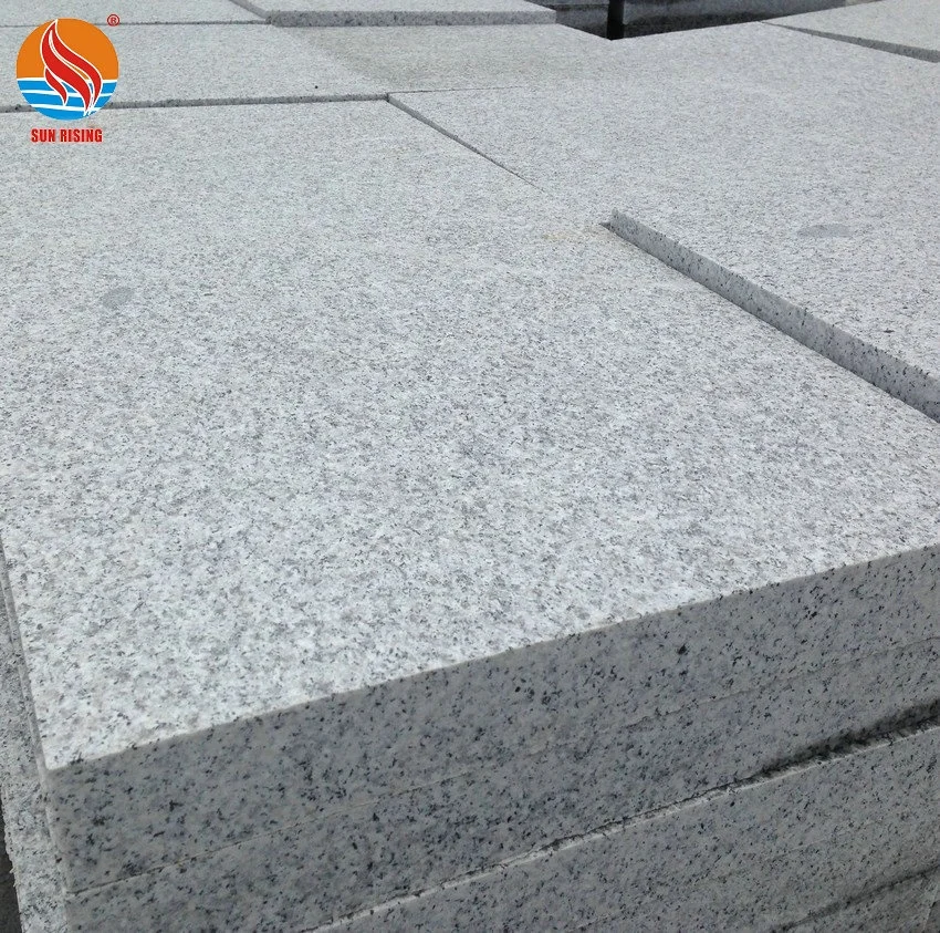 Серый гранитный брусчатый камень укладчик 50x50x6