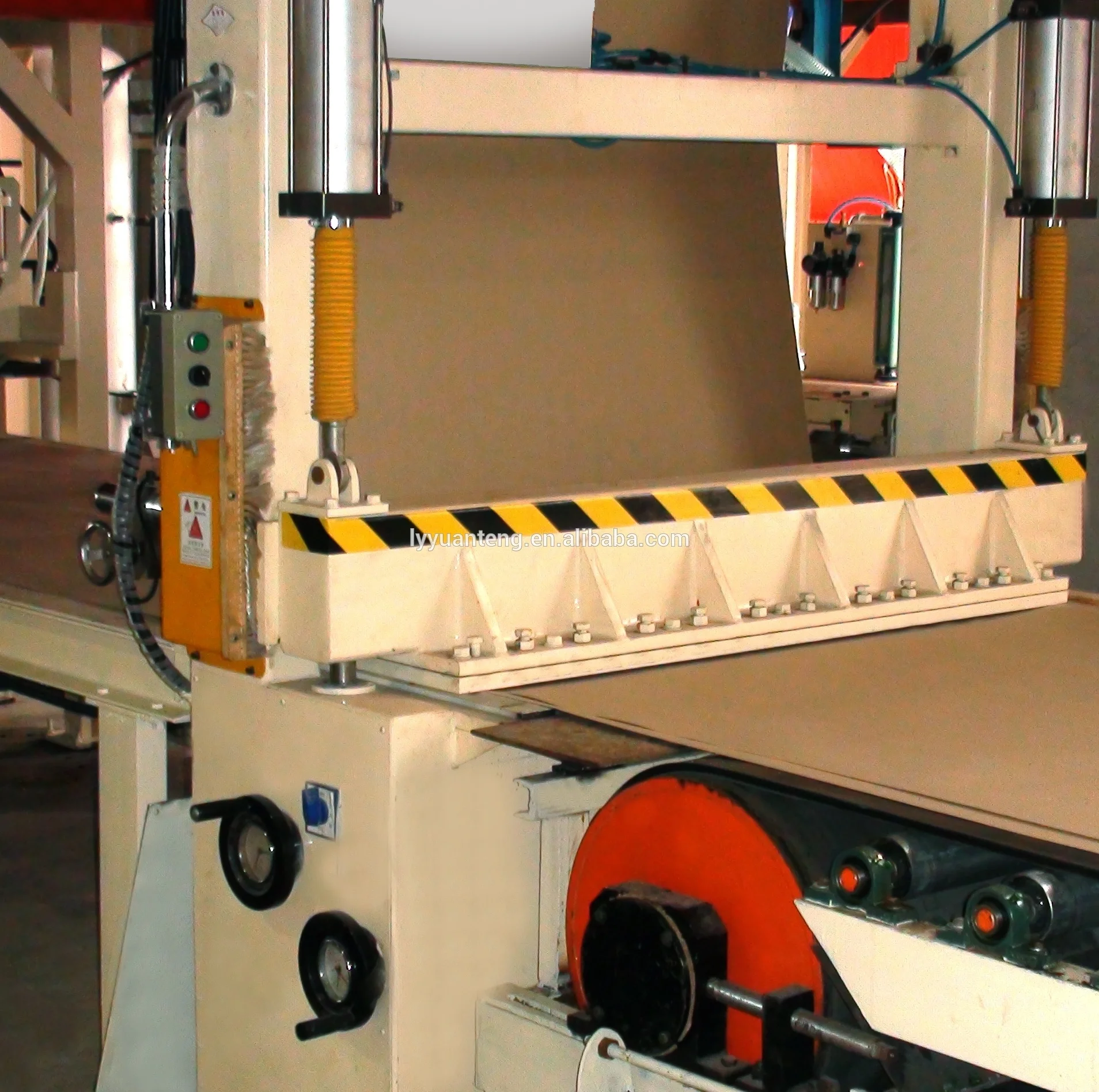 Gypsum machine with capacity 2 million sqm per year