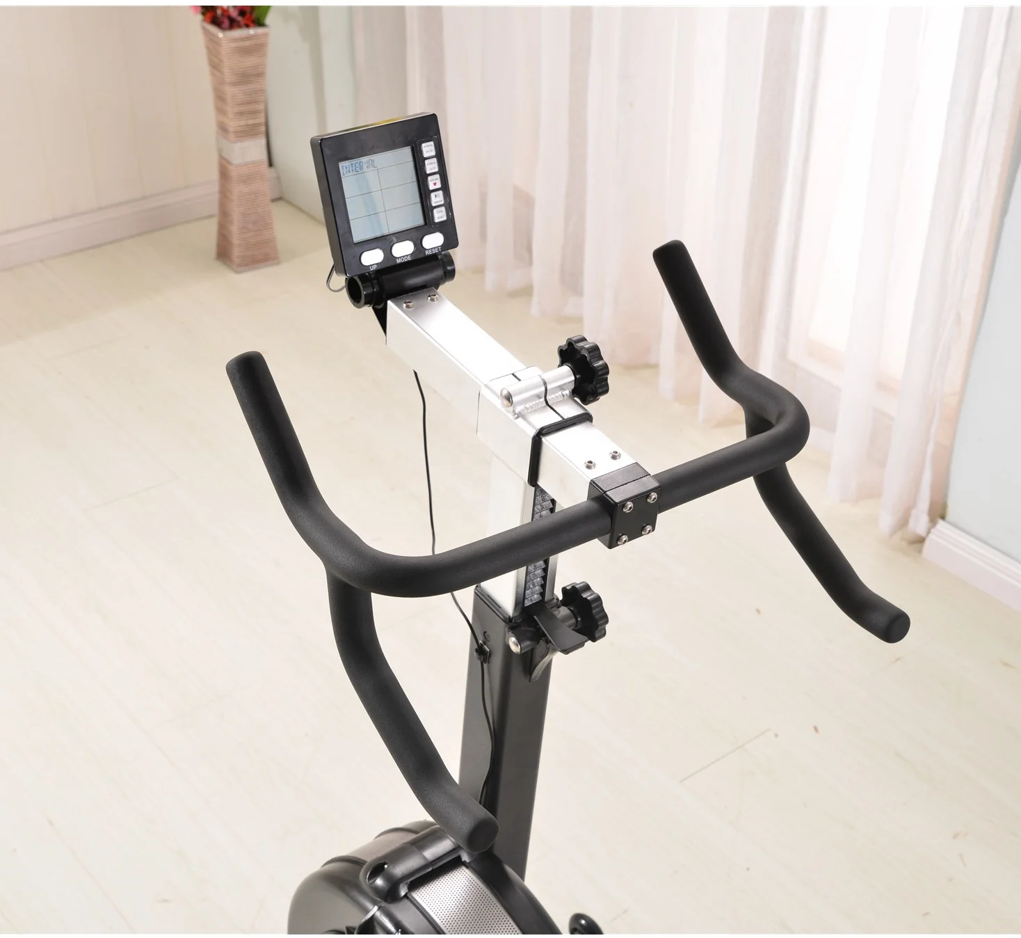 Commercial hot sale fitness equipment exercise bike