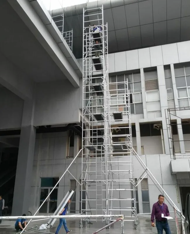 
2018 hot ssle mobile aluminum scaffold tower for outdoor construction use 