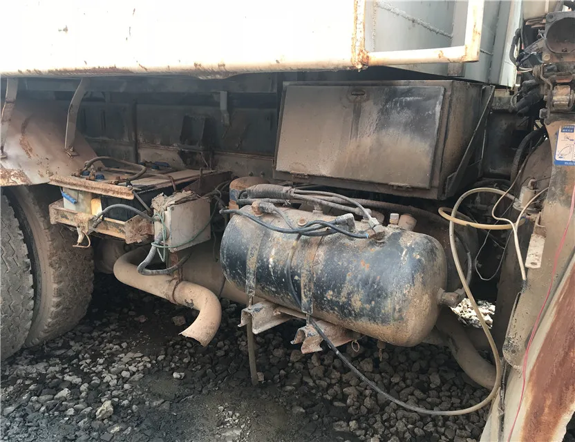 used dump truck isuzu forward 10 wheels 6x4 / 30 ton / 40 ton  ,isuze tipper truck with good isuzu engine for sale