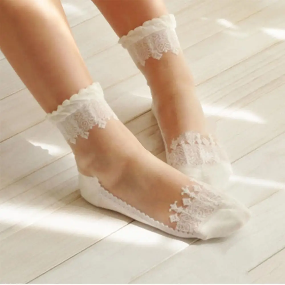 New Women Cute socks Ultrathin Transparent Beautiful Crystal Silk Lace Elastic Ankle Sock Women Girls Summer Short Socks