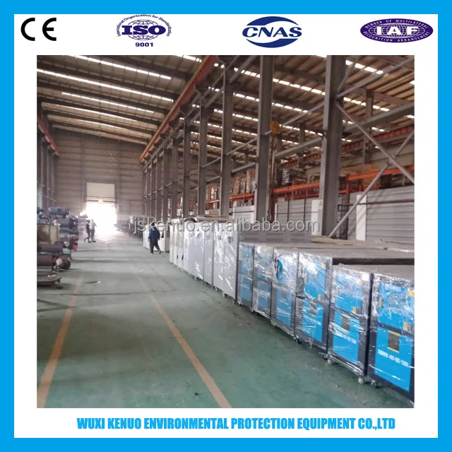 Industrial screw type water cooled chiller