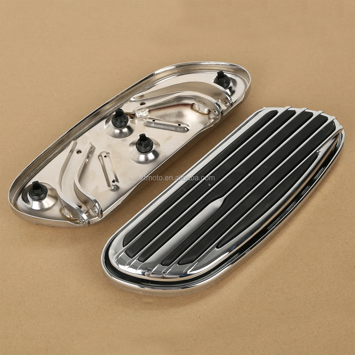 TCMT  Motorcycle Chrome Floor Boards For FLH Touring FLST Softail 1986-2015 XF210392-E
