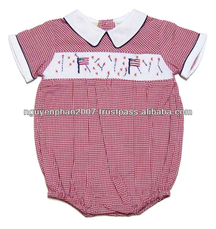 
 Красные флаги для мальчиков в американском стиле  