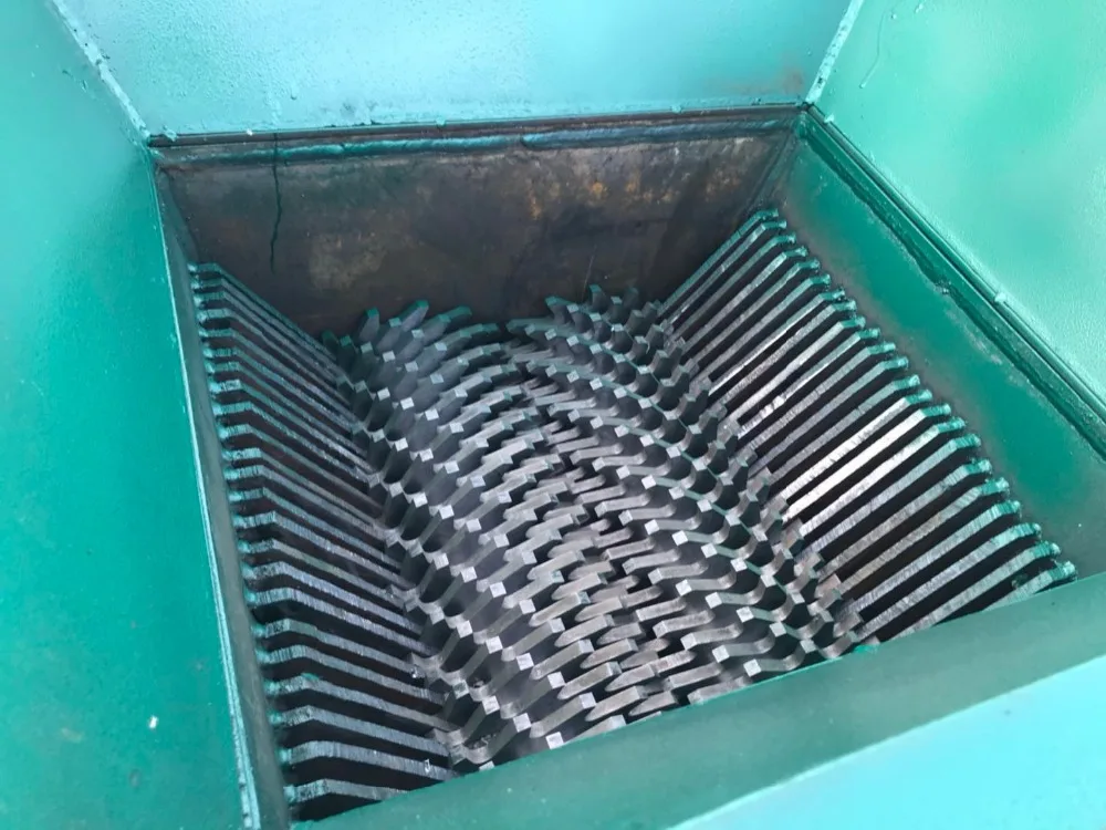 
wide range of applications plastic shredder / tobacco shredder / plastic shredder machine 