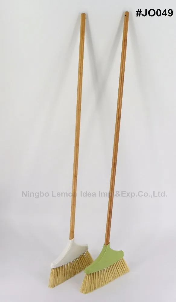 
high quality household cleaning plastic brooms with long bamboo handle 