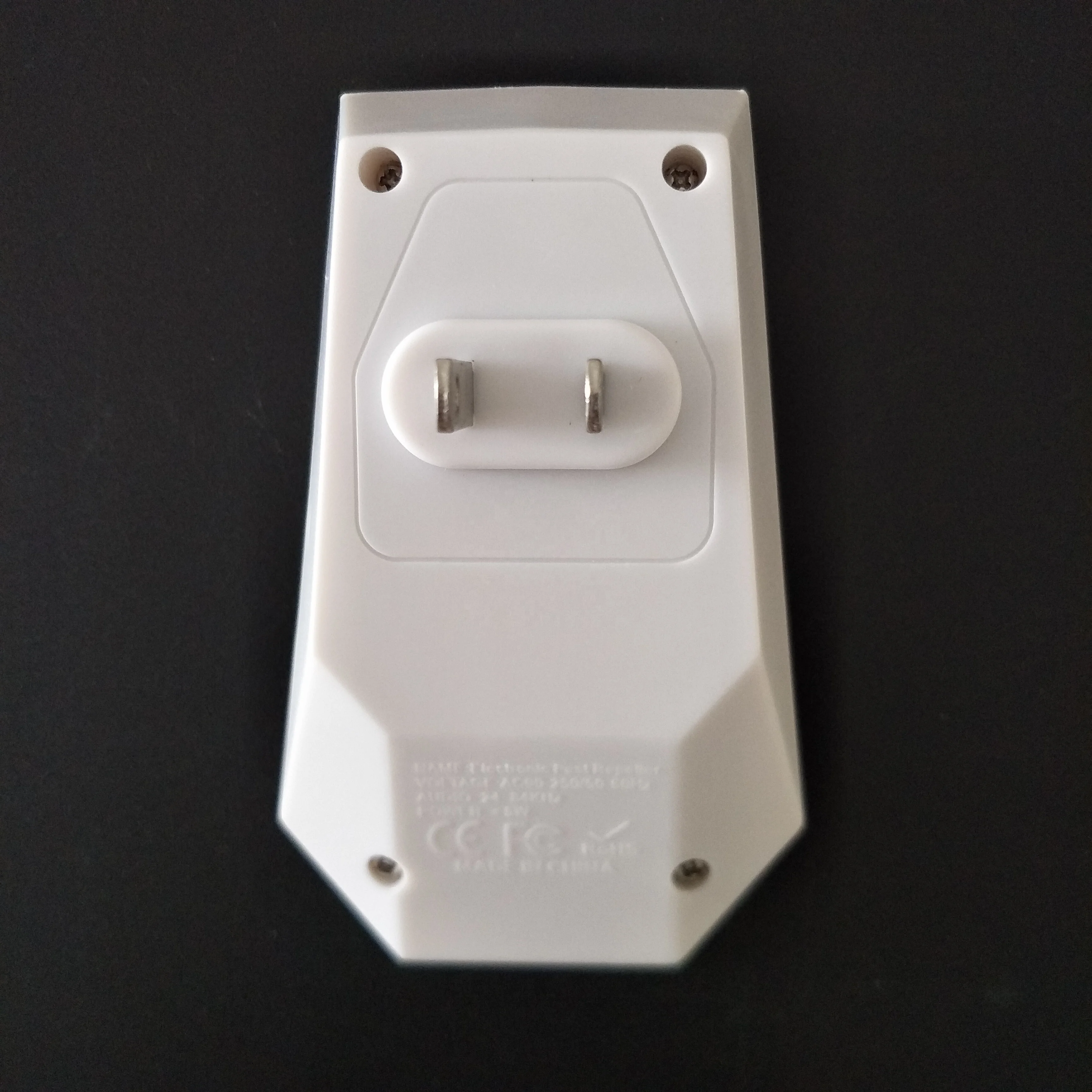 2019 Newest hot sale on Amazon electronic mosquito ultrasonic pest repeller