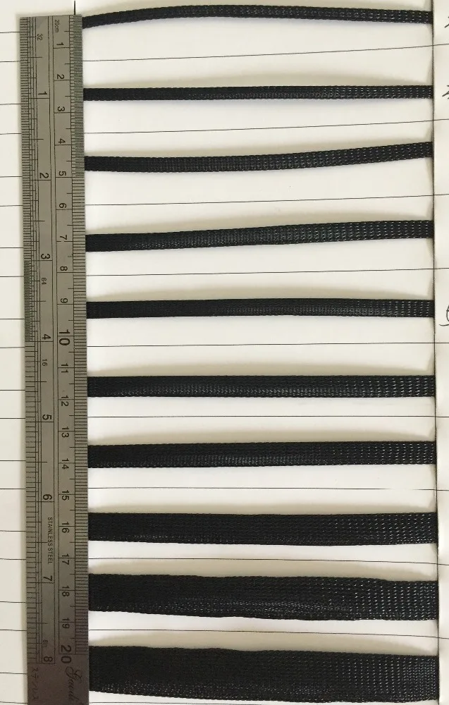 Плетеный пластиковый гибкий рукав для кабеля