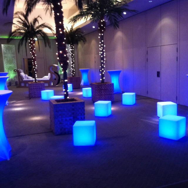 Led lighting furniture cube seat illuminated PE material led cube chair light up