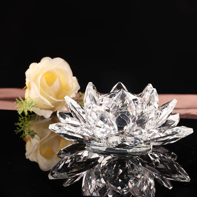 Beautiful crystal Lotus Artificial Flowers Heavy Industry carved high quality crystal glass for home decoration