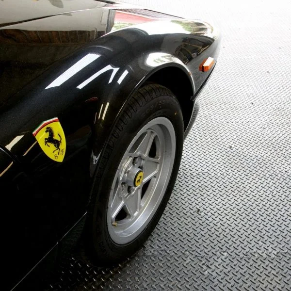 Garage Flooring Heavy Duty Professional White and Black Garage Floor Tiles Interlocking Plastic