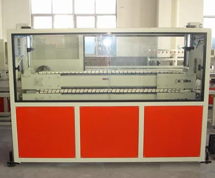 China Factory Laminate Good Service Wpc Flooring Fence Production Line