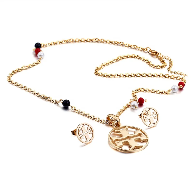 Unique Women Jewellery Hot Selling 18K Gold Plated Necklace Fashion Pendant Set