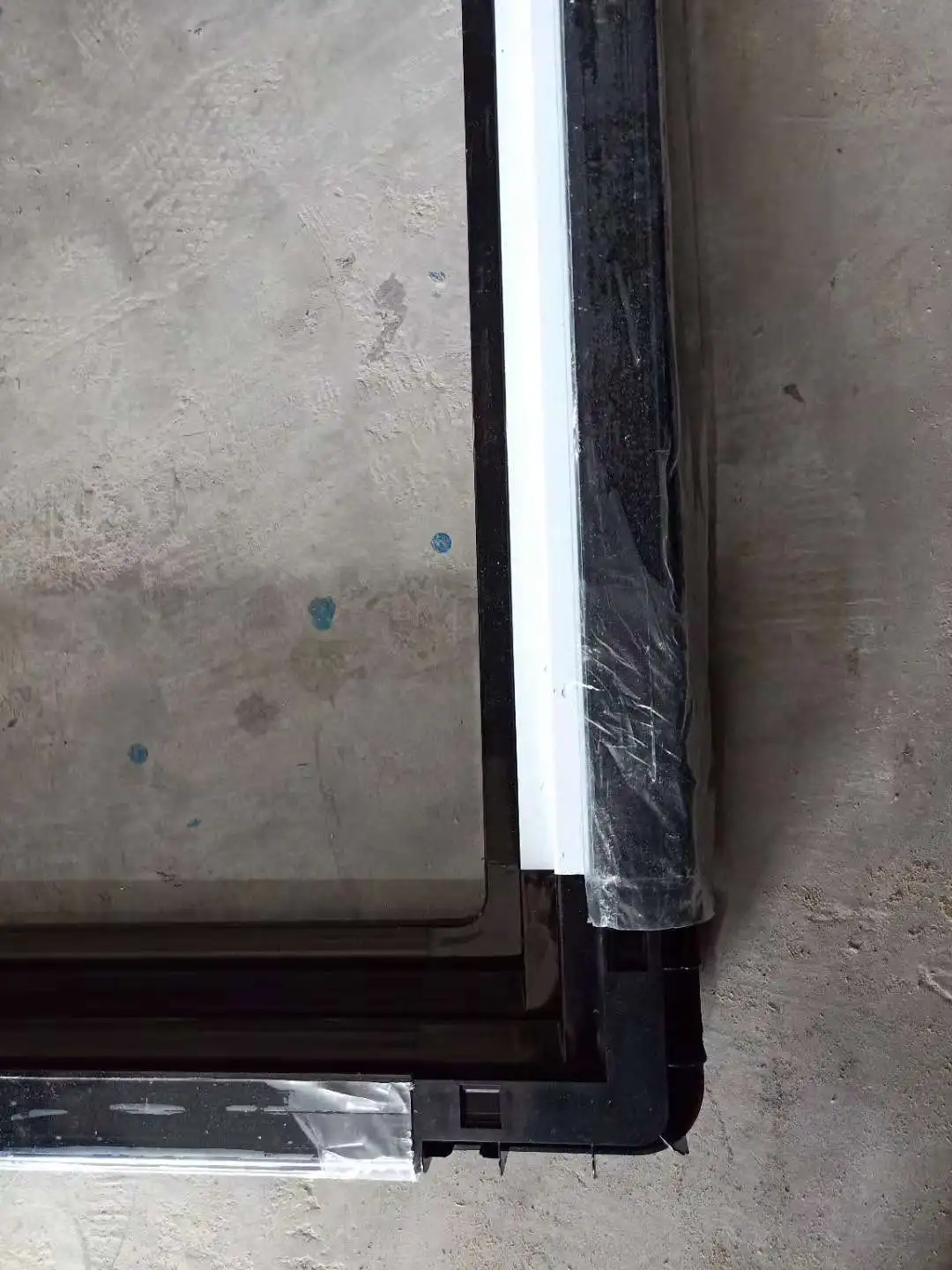 Frame Ice Cream Fridge Glass High Quality Pvc Freezers Door Sliding Door Tempered Glass Door for Shop 1094*598mm Sheng Long 0-10