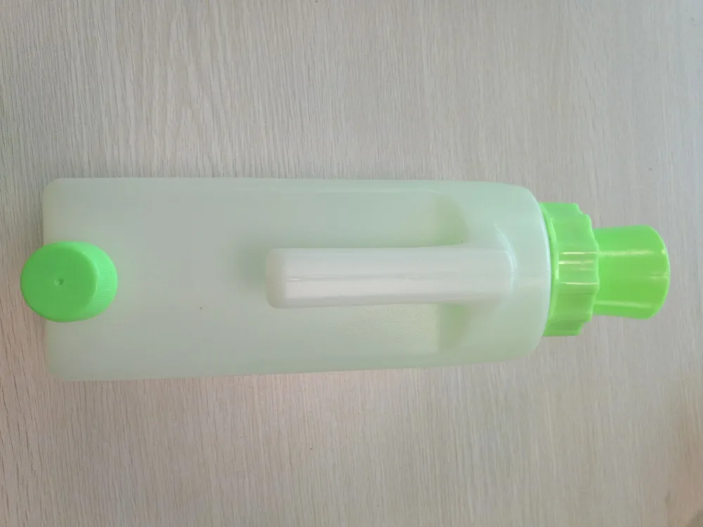 Unisex urine bottle anti-reflux urinal large capacity tbuing urine bottle