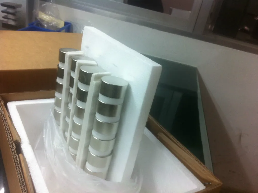 Продам мощный неодимовый магнит Ndfeb N35 N42, сцепление ~110кг.